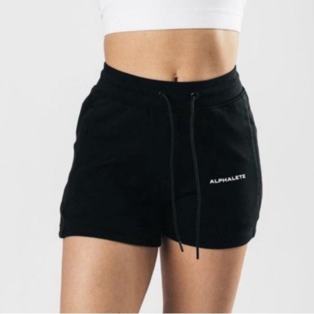 Alphalete L Women’s Essential Core Athletic Shorts black NWT